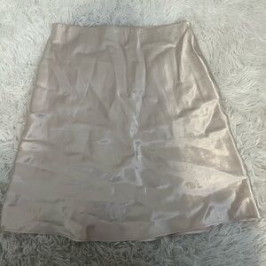Aritzia Babaton
New Slip Satin Mini Skirt